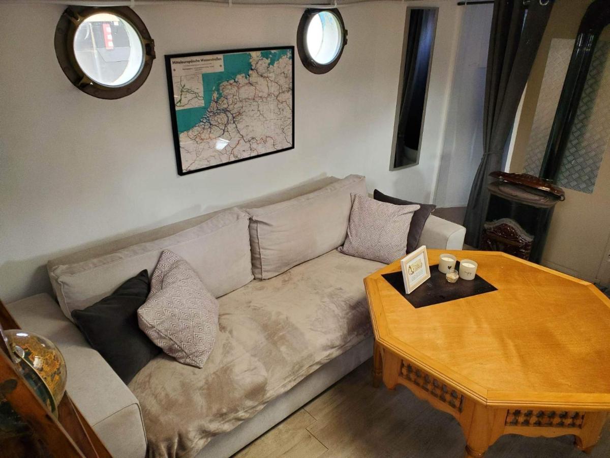 Peniche "Louise Michel" Sejournez Dans L'Appartement Du Capitaine, Offrez Vous Une Experience Inoubliable Au Fil De L'Eau Дуэ Экстерьер фото