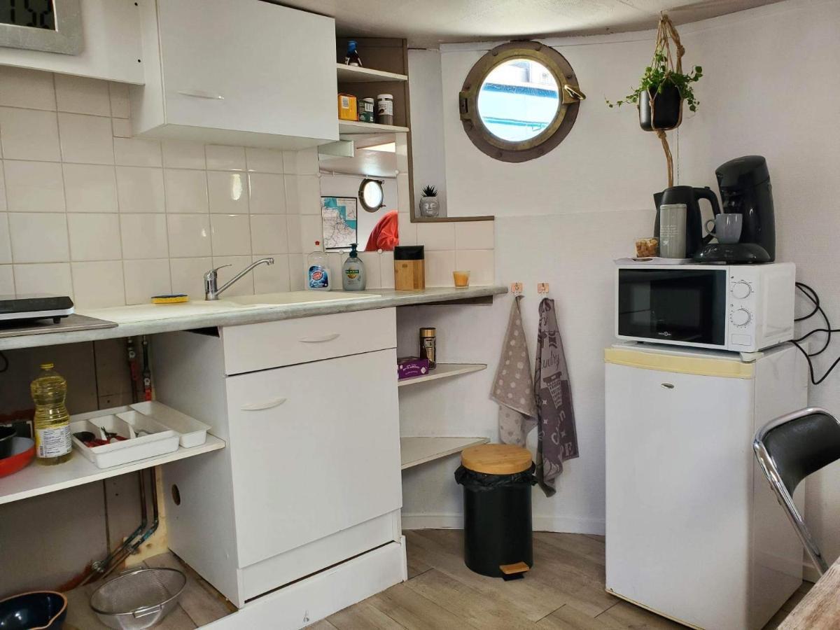 Peniche "Louise Michel" Sejournez Dans L'Appartement Du Capitaine, Offrez Vous Une Experience Inoubliable Au Fil De L'Eau Дуэ Экстерьер фото