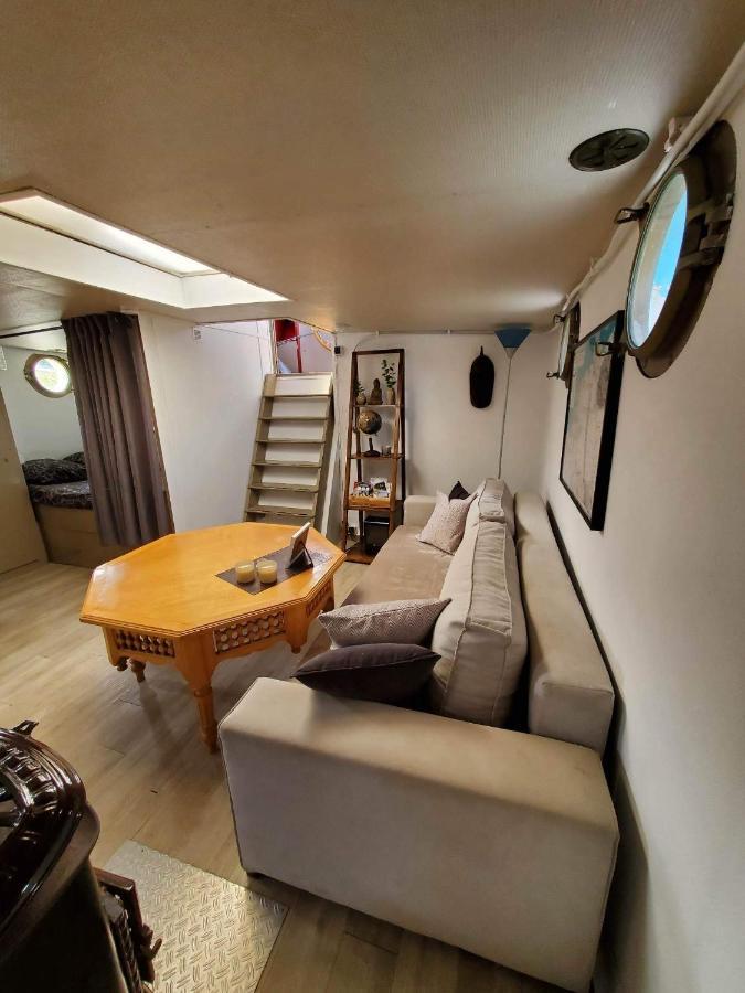 Peniche "Louise Michel" Sejournez Dans L'Appartement Du Capitaine, Offrez Vous Une Experience Inoubliable Au Fil De L'Eau Дуэ Экстерьер фото