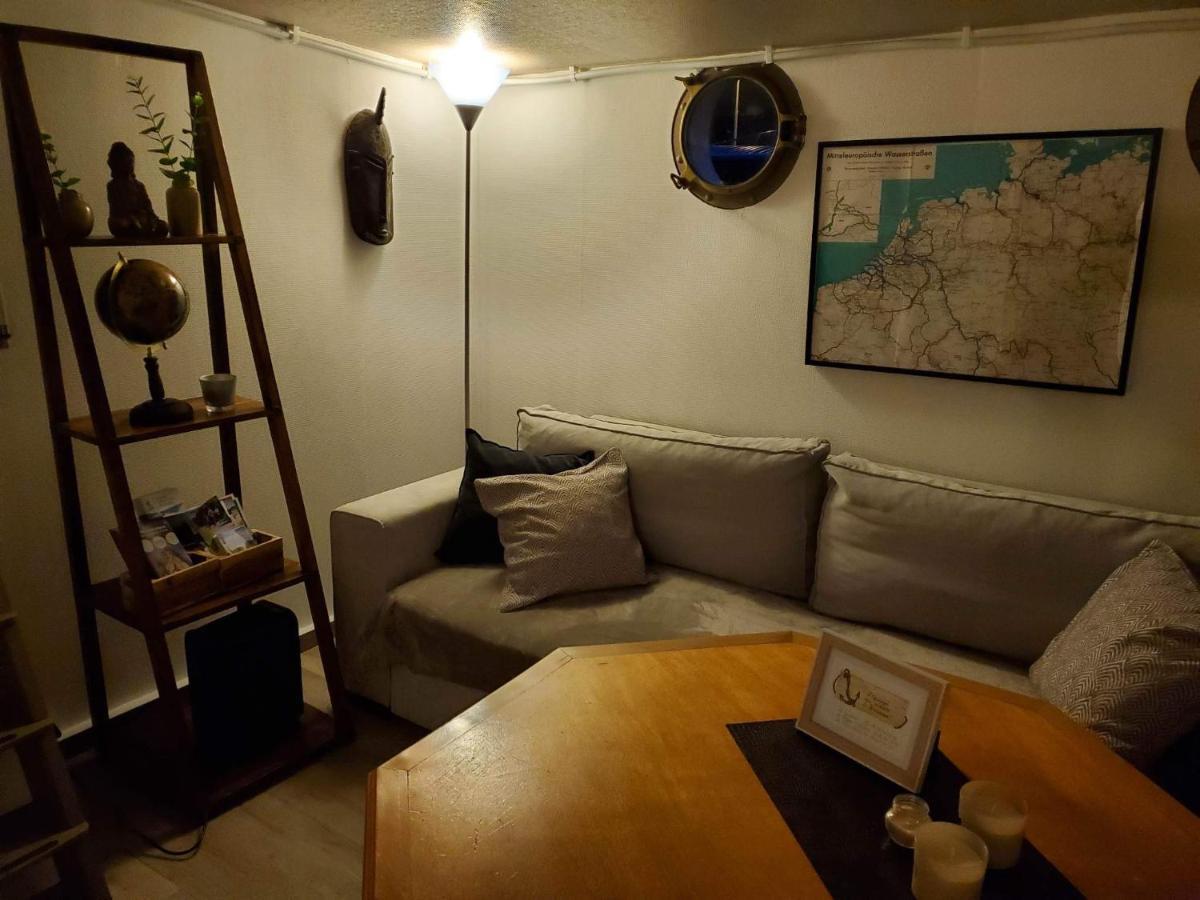 Peniche "Louise Michel" Sejournez Dans L'Appartement Du Capitaine, Offrez Vous Une Experience Inoubliable Au Fil De L'Eau Дуэ Экстерьер фото